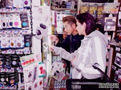 《McPurs》东京首映反响热烈，千禧年城城兴奋驾驶店