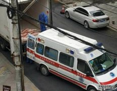 沐鸣招商主管传武汉用救护车回收车运食物 官方：正核实事件
