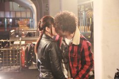 沐鸣iOS版APP下载无惧疫情 拍《食脑丧B》连咀12次 何广沛江嘉敏