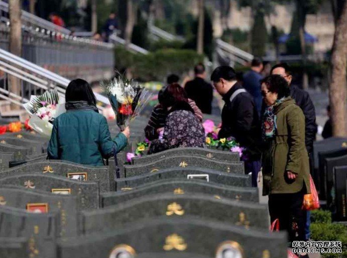 沐鸣代理招商北京清明节扫墓实行预约限流 深圳暂停现场拜祭