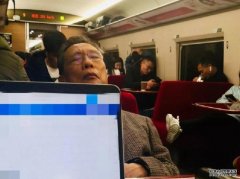 沐鸣总代理锺南山赴武汉车票曝光 为二等无座补票