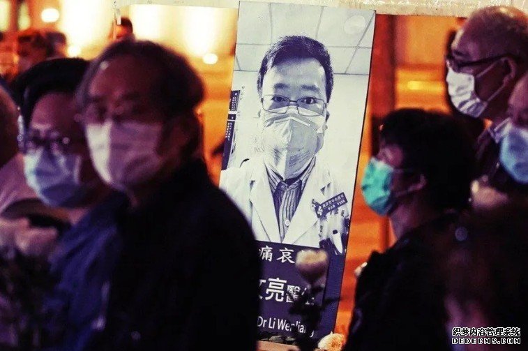 沐鸣主管 网民思念未减留言不断 李文亮微博犹如中国哭牆