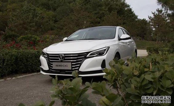 沐鸣平台登录新款锐程CC，带着荣耀而来