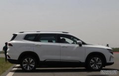 沐鸣登录线路测速首试吉利豪越：MPV 味浓郁的大 SUV，开起来却像个灵活的胖子