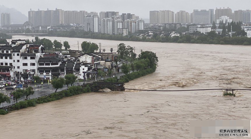 南方洪灾损逾130沐鸣手机版登录文物 明代石桥被冲毁
