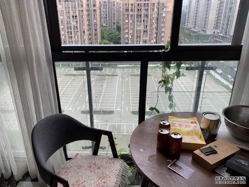 四川14岁女孩堕楼亡 生沐鸣软件下载前疑遭公司老闆强姦成孕致抑鬱症