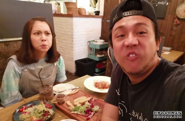沐鸣手机app结婚周年二人世界庆祝 张致恒:多谢老婆用一年时间改变我个心