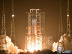 人潮挤满文昌 沐鸣代理开户观赏火箭发射