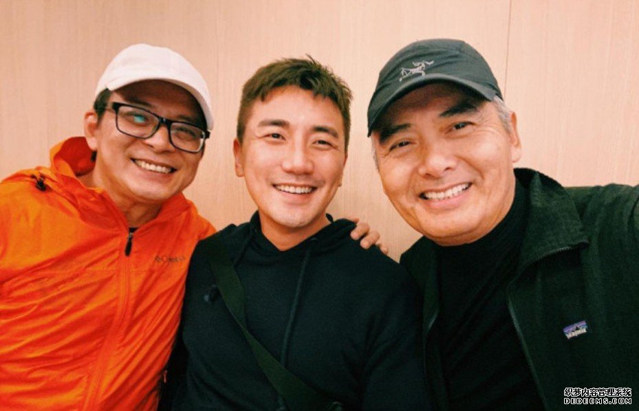 世界会停几秒 洪永城沐鸣手机app晒命获发哥华哥主动邀合照