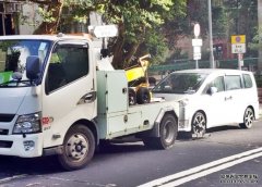 打击东九龙违泊沐鸣注册黑点 警发2050张牛肉乾拖走7车