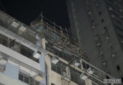 贼人潜唐楼图沐鸣代理爆格事败 天台屋随后离奇起火