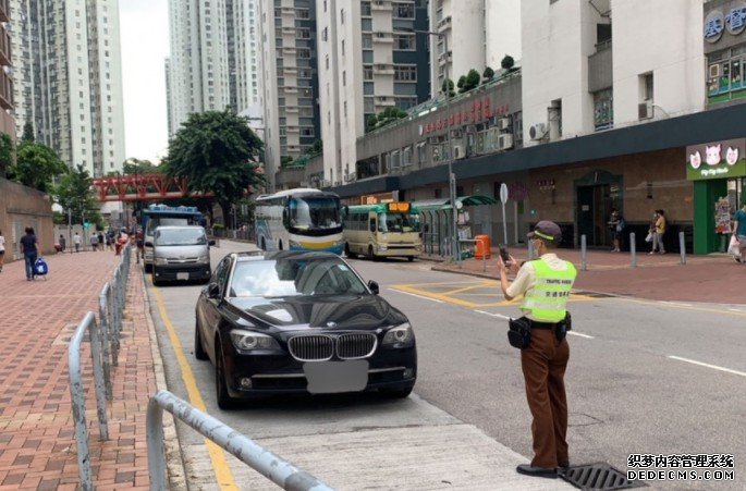 警荃湾打击违沐鸣APP下载泊 发1127张牛肉乾及拖走7车