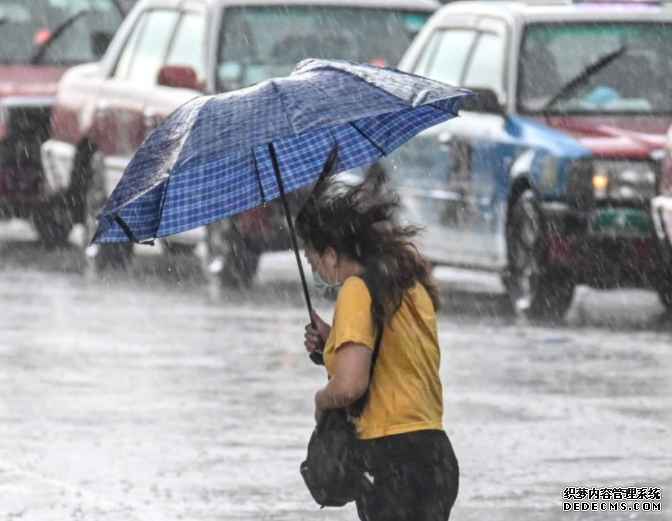 雷暴警告生效 沐鸣登录有局部地区雷暴