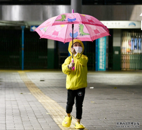 增强为颱风 沐鸣APP下载天文台：八号风球中午前维持