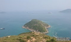 沐鸣APP下载香港仔鸭脷排码头“打卡” 女子遭巨浪捲走溺毙