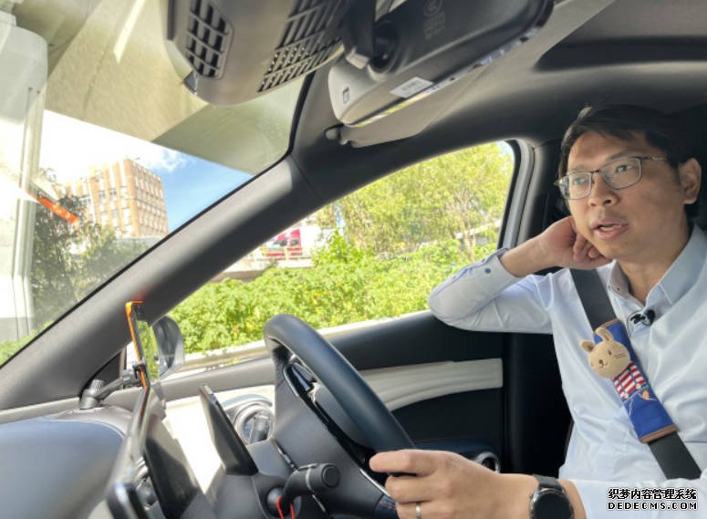 蓝狮平台易通行|陸頌雄實測紅隧易通行:改善塞車「有驚喜」 長遠解決靠兩方法