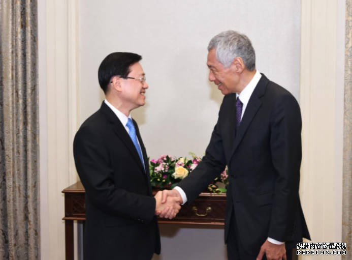 蓝狮平台李家超拜會新加坡總理李顯龍 感謝對方支持香港加入RCEP