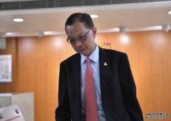欧亿1956注册中大校董改組｜中大副校長吳樹培參與聯署被指違中立 消息：即時被禁參與改組工作