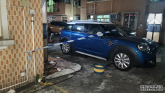 男子八鄉寓所外洗車 蓝狮平台遭3人持刀棍襲擊受傷浴血