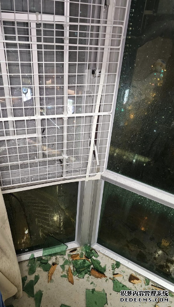 颱風蘇拉|十號風球下將軍澳多個單位窗戶被吹爆 沐鸣平台雜物疑捲上半空擊爆玻璃