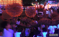 多圖︱大坑舞火龍移師維園表演 大批市民圍觀欧亿平台代理